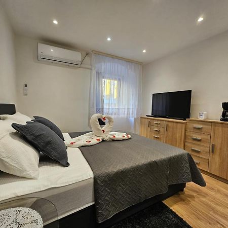 Centar Ri-Room 里耶卡 外观 照片